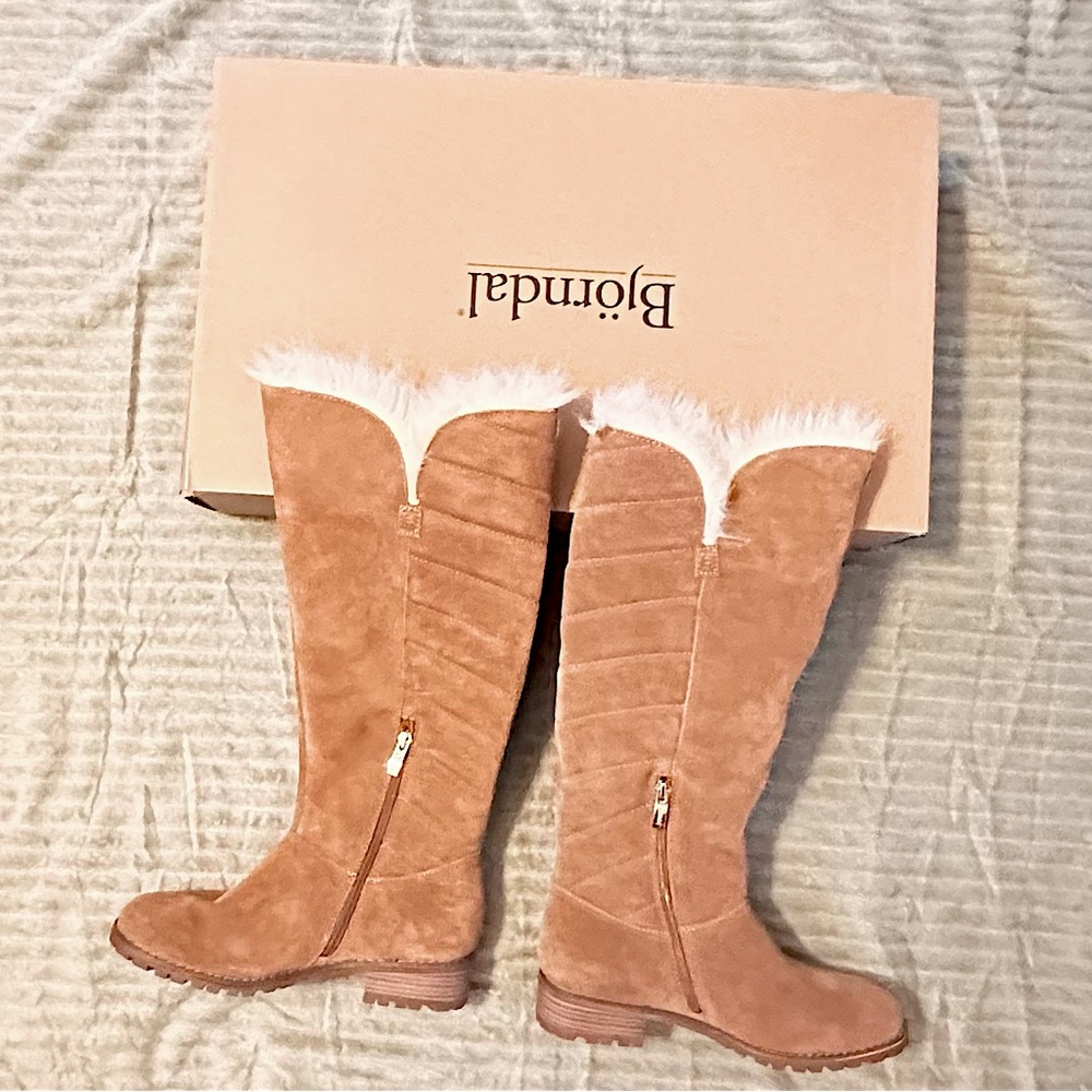 BRAND NEW in box, Bjorndal Winter Camel Boots **SIZE 8**